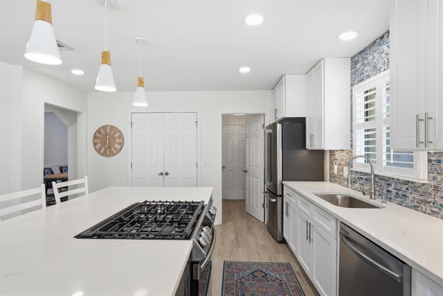 210 Wynnehaven Beach Road, Mary Esther, FL 32569