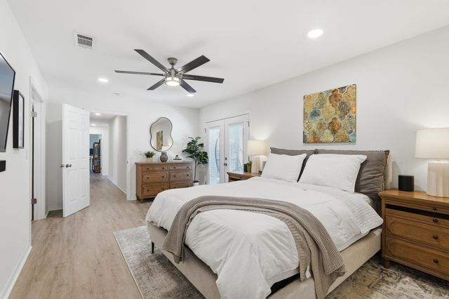 210 Wynnehaven Beach Road, Mary Esther, FL 32569