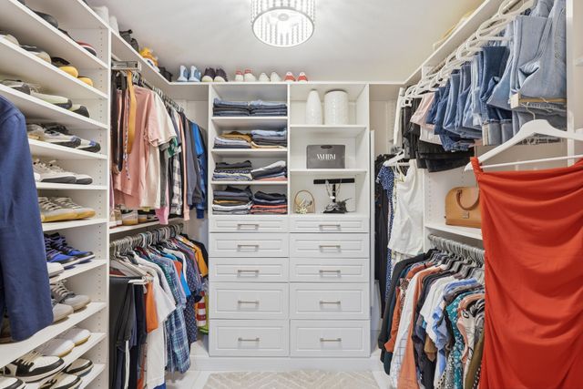 210 Wynnehaven Beach Road, Mary Esther, FL 32569