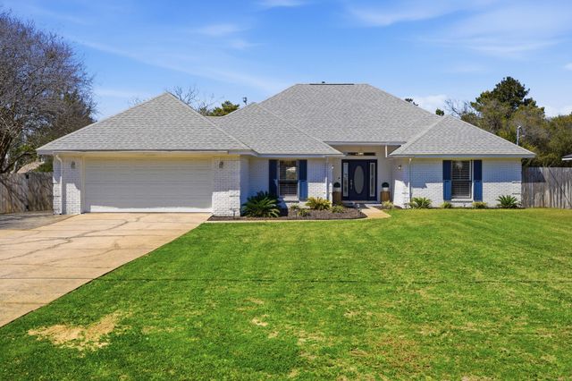 210 Wynnehaven Beach Road, Mary Esther, FL 32569