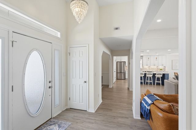 210 Wynnehaven Beach Road, Mary Esther, FL 32569