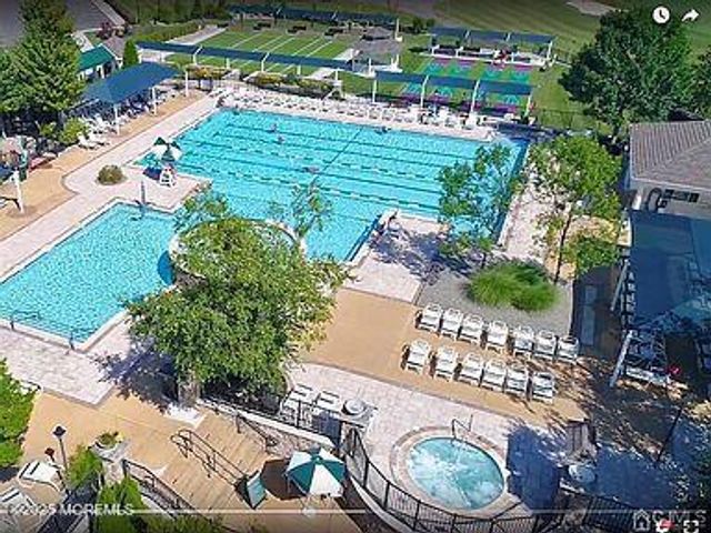 19 Masters Drive, Monroe, NJ 08831