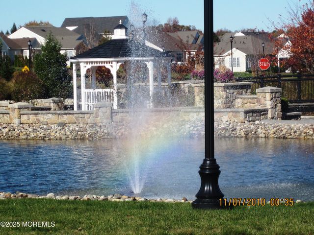 19 Masters Drive, Monroe, NJ 08831