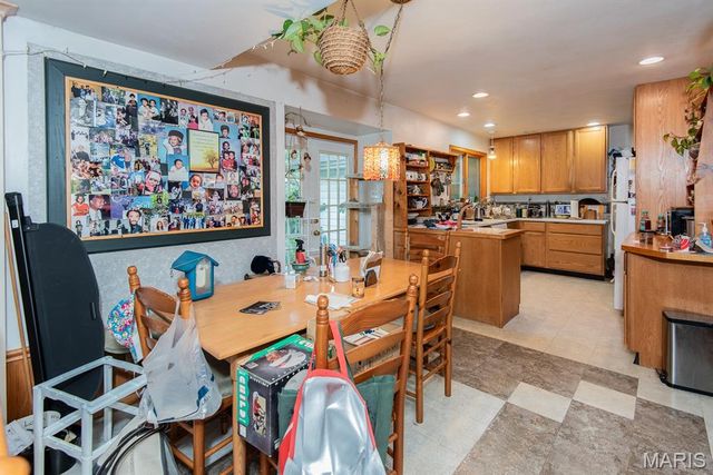 13204 Tablerock Drive, St Louis, MO 63122