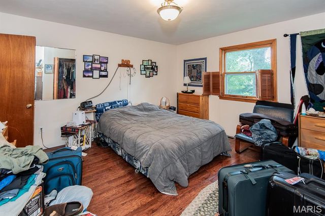 13204 Tablerock Drive, St Louis, MO 63122