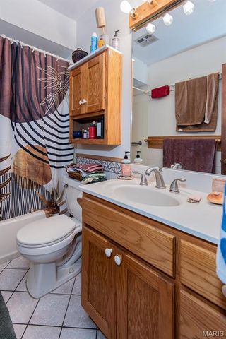 13204 Tablerock Drive, St Louis, MO 63122