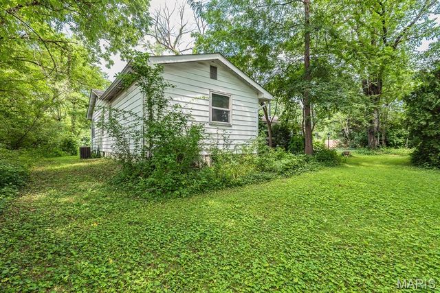 13204 Tablerock Drive, St Louis, MO 63122