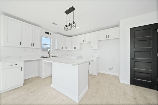 203 E South Street, Itasca, TX 76055