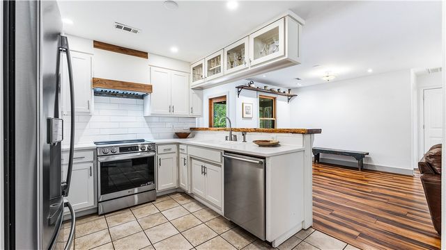 15791 Easterling Road, Pea Ridge, AR 72751