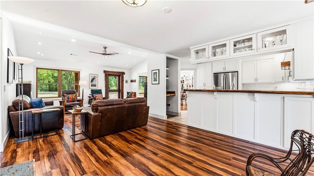 15791 Easterling Road, Pea Ridge, AR 72751