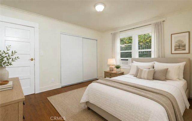 316 Kenneth Road, Glendale, CA 91202