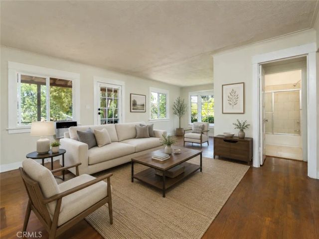 316 Kenneth Road, Glendale, CA 91202