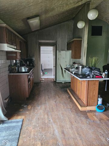 6243 E County Road 600 N, Bainbridge, IN 46105