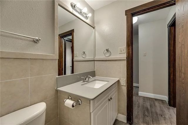 202 S Willomet Drive, Dallas, TX 75208