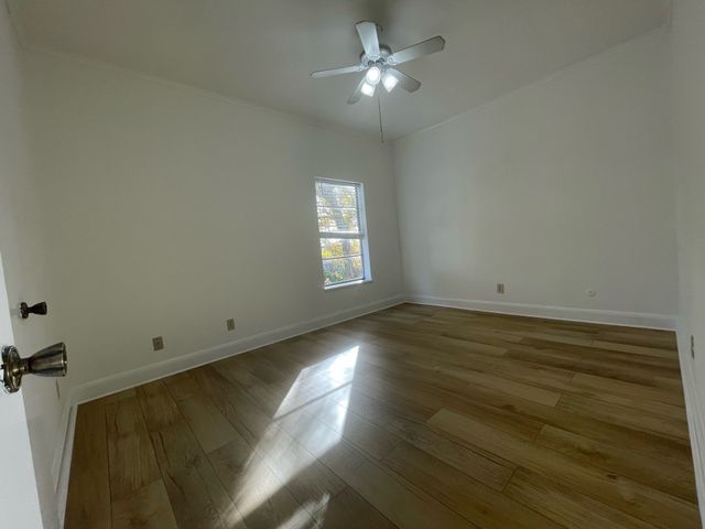 202 S Willomet Drive, Dallas, TX 75208