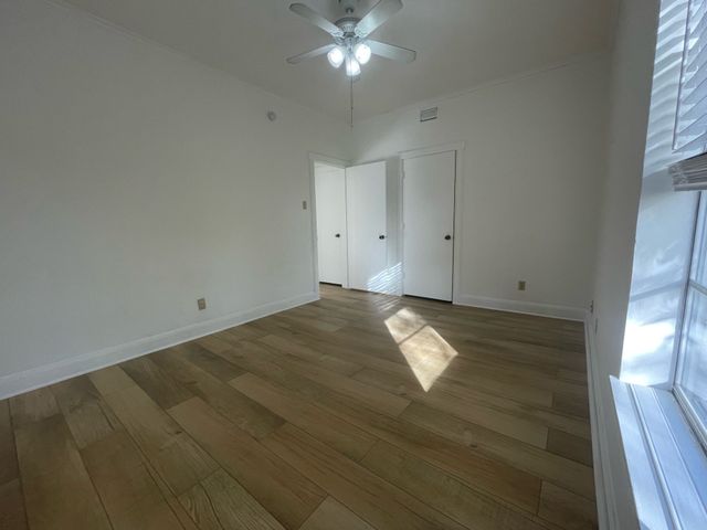 202 S Willomet Drive, Dallas, TX 75208