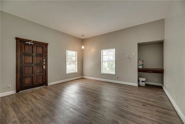 202 S Willomet Drive, Dallas, TX 75208