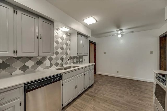 202 S Willomet Drive, Dallas, TX 75208