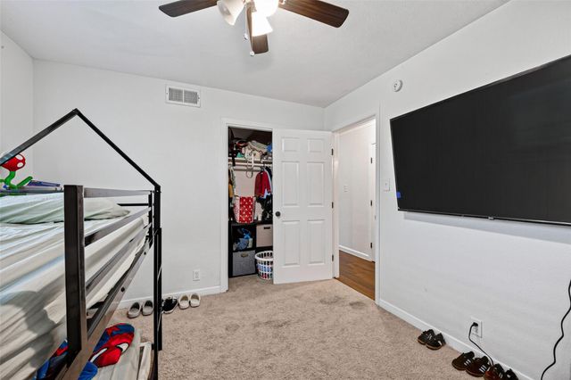 10263 Old Orchard Road, La Porte, TX 77571
