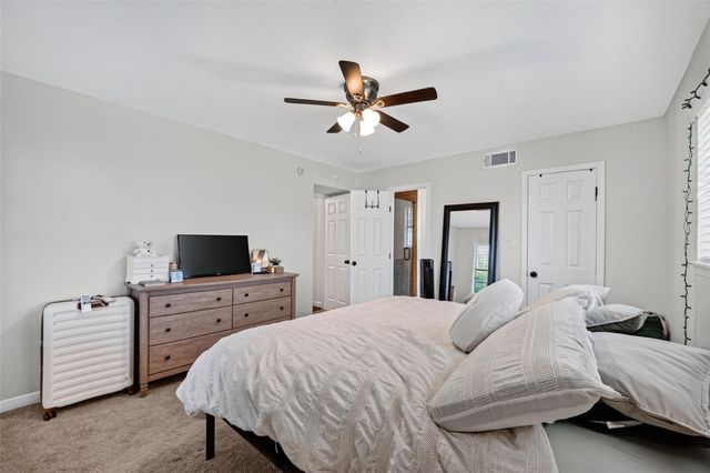 10263 Old Orchard Road, La Porte, TX 77571