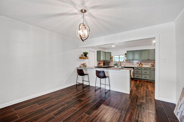 10263 Old Orchard Road, La Porte, TX 77571