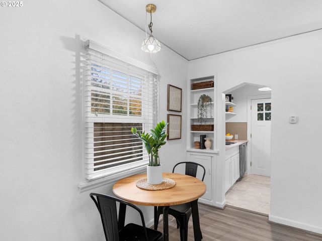 9605 Ne PRESCOTT St, Portland, OR 97220