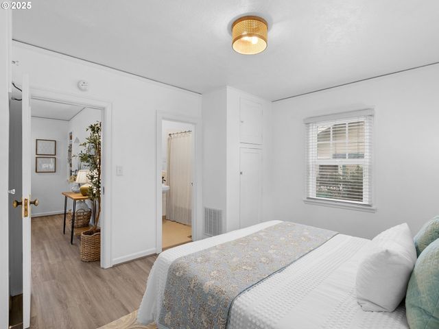 9605 Ne PRESCOTT St, Portland, OR 97220