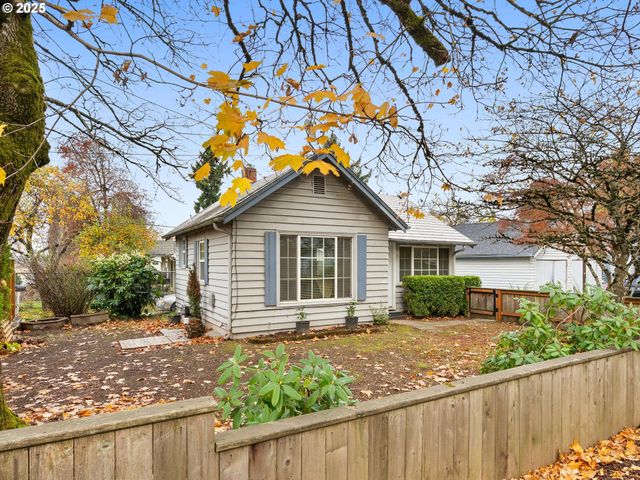 9605 Ne PRESCOTT St, Portland, OR 97220