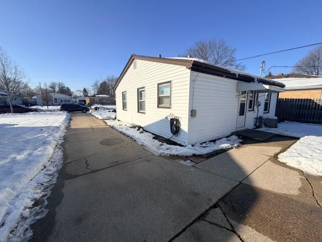2405 Russet STREET, Racine, WI 53405