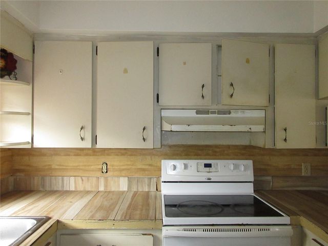 1050 CAPTIVA POINT, Lakeland, FL 33801