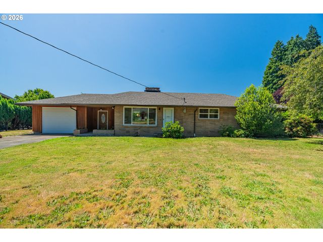 1315 N LOCUST St, Canby, OR 97013