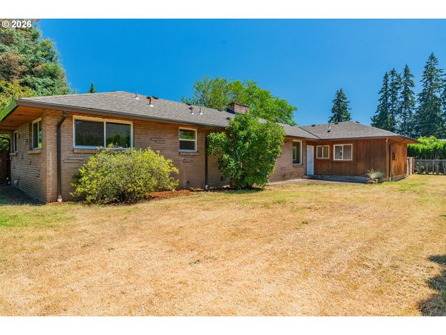 1315 N LOCUST St, Canby, OR 97013