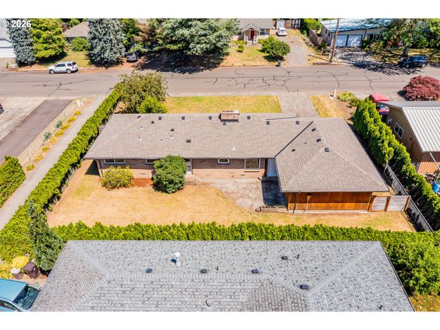 1315 N LOCUST St, Canby, OR 97013