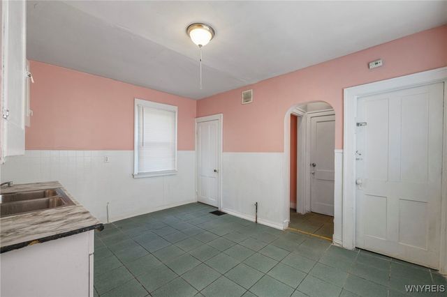 469 Emslie Street, Buffalo, NY 14212