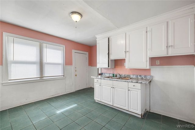 469 Emslie Street, Buffalo, NY 14212