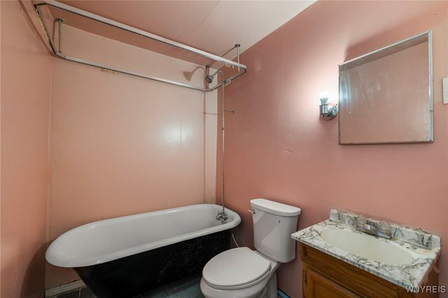 469 Emslie Street, Buffalo, NY 14212