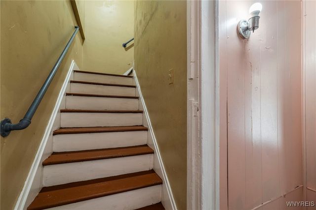 469 Emslie Street, Buffalo, NY 14212