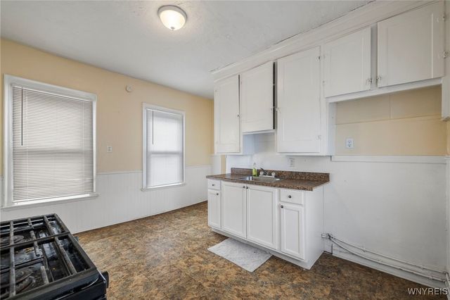 469 Emslie Street, Buffalo, NY 14212