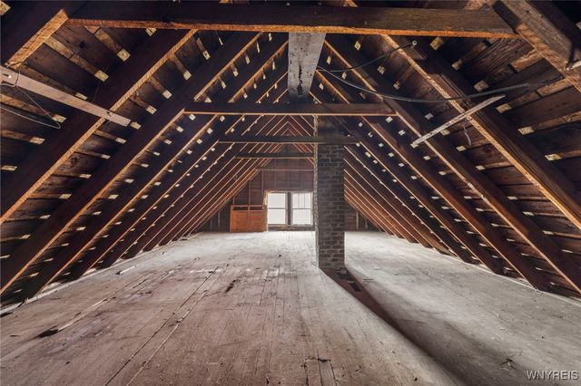 469 Emslie Street, Buffalo, NY 14212