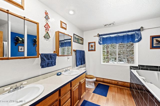 25165 N Vista View Ct, Rathdrum, ID 83858