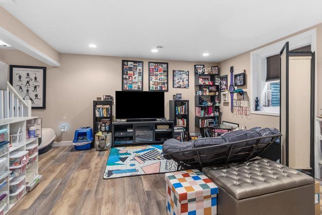 3001 Graydon AVENUE, East Troy, WI 53120