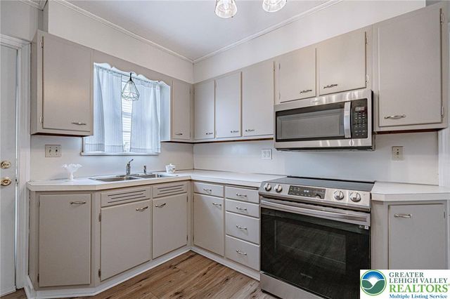 731 North Kearney Street, Allentown City, PA 18109