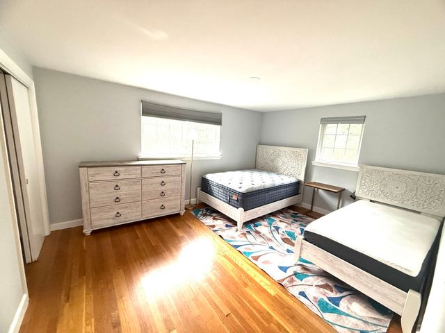 63 Linden St 1, Wellesley, MA 02482