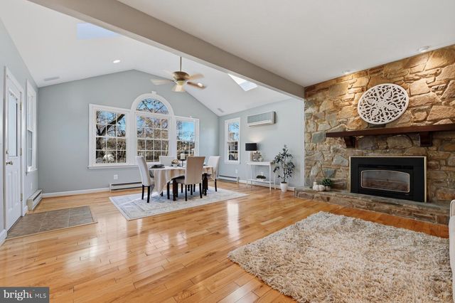 7867 CHESTNUT LEAF RD, Severn, MD 21144