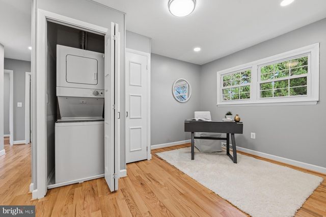 7867 CHESTNUT LEAF RD, Severn, MD 21144