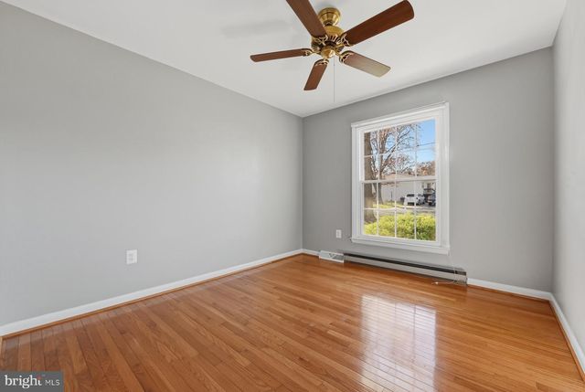 7867 CHESTNUT LEAF RD, Severn, MD 21144