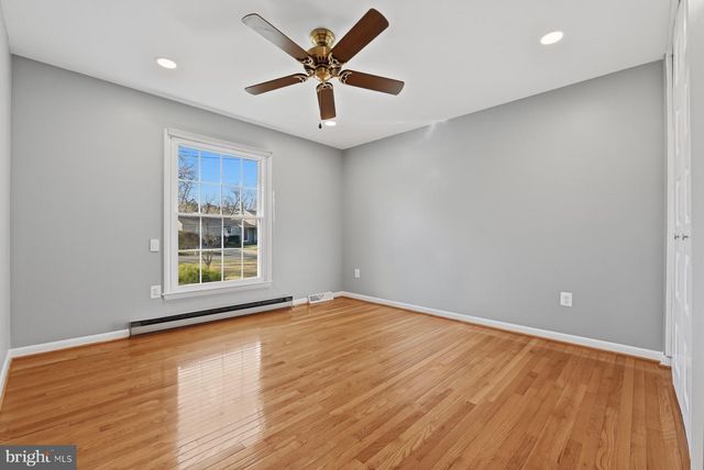 7867 CHESTNUT LEAF RD, Severn, MD 21144