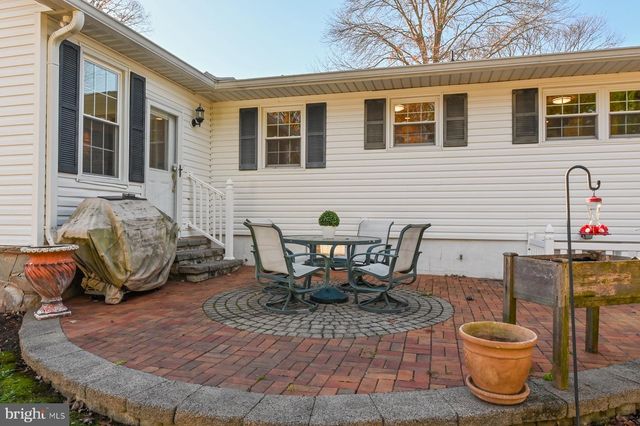 7867 CHESTNUT LEAF RD, Severn, MD 21144