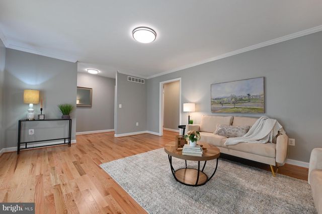 7867 CHESTNUT LEAF RD, Severn, MD 21144