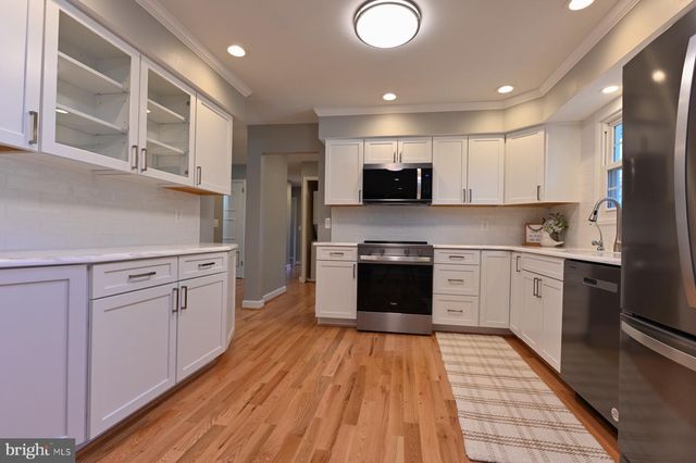 7867 CHESTNUT LEAF RD, Severn, MD 21144